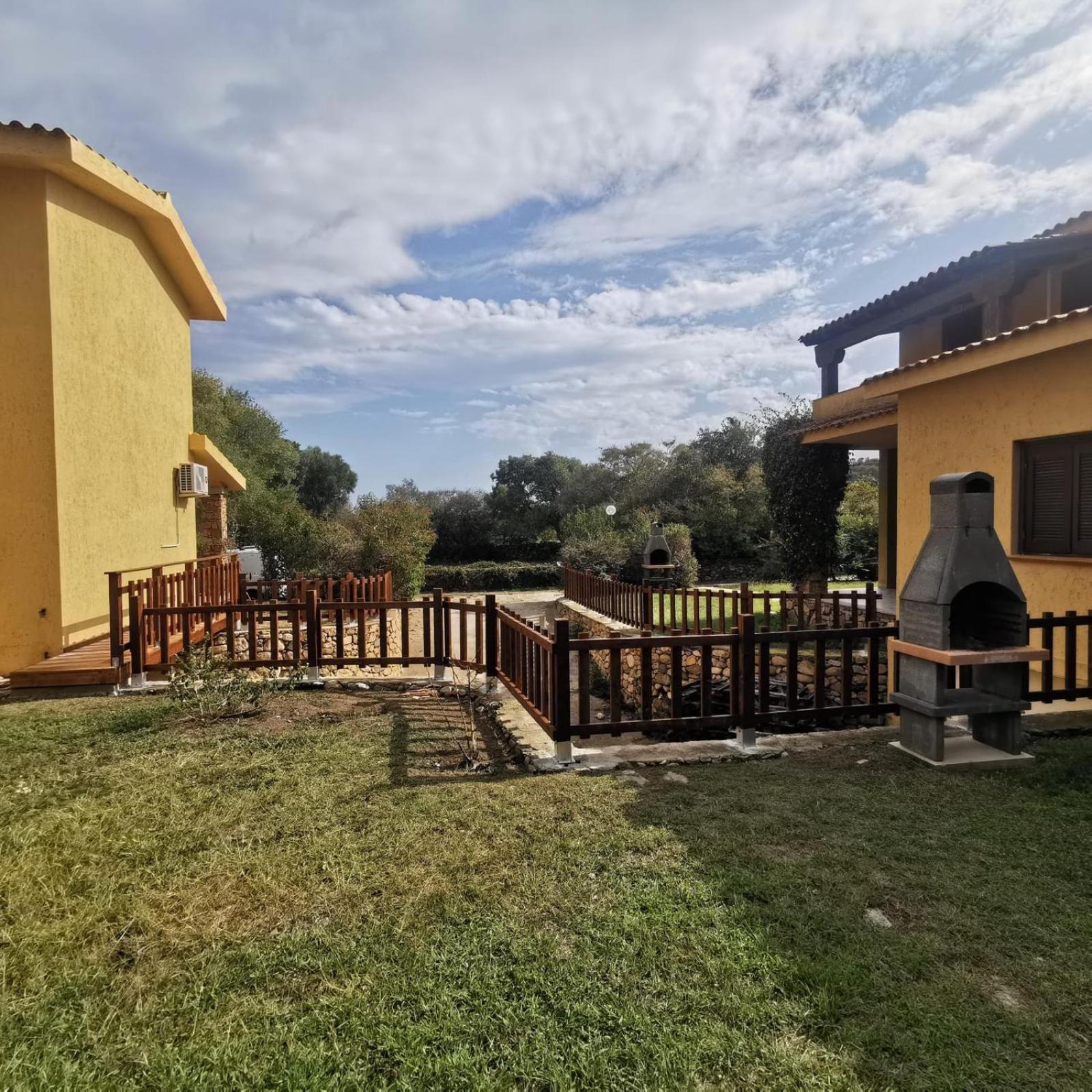Villette Oasi San Teodoro  Exterior photo